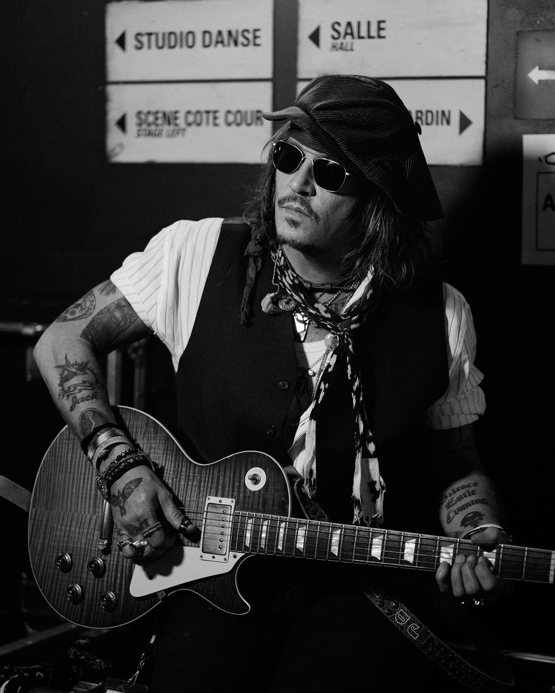 Johnny Depp tüm dünyayı şoke etti! İntihar mı etti? 14 297959830 622457419189591 5629778317714425796 n