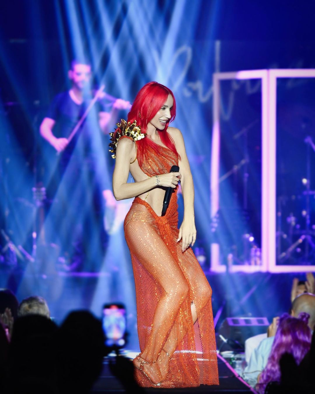 Şarkıcı Gülşen bu kez de deniz kızı oldu! 13 354450017 1308287716443391 9097803828130192067 n