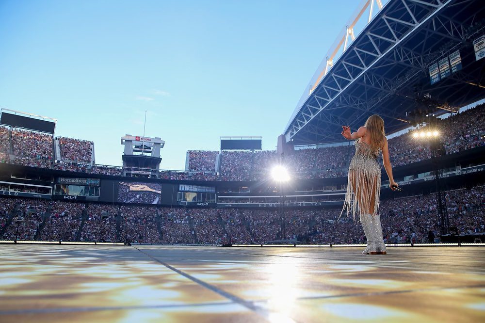 Taylor Swift konseri depreme yol açtı! 21 362409704 1479781762825499 1000878071140325124 n