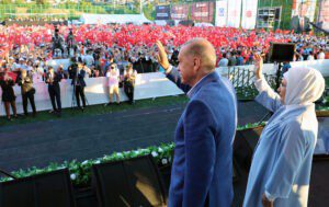 7 değil, 70 yıl geçse bile unutturulmasına izin vermeyeceğiz. 13 4