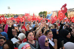 7 değil, 70 yıl geçse bile unutturulmasına izin vermeyeceğiz. 16 6