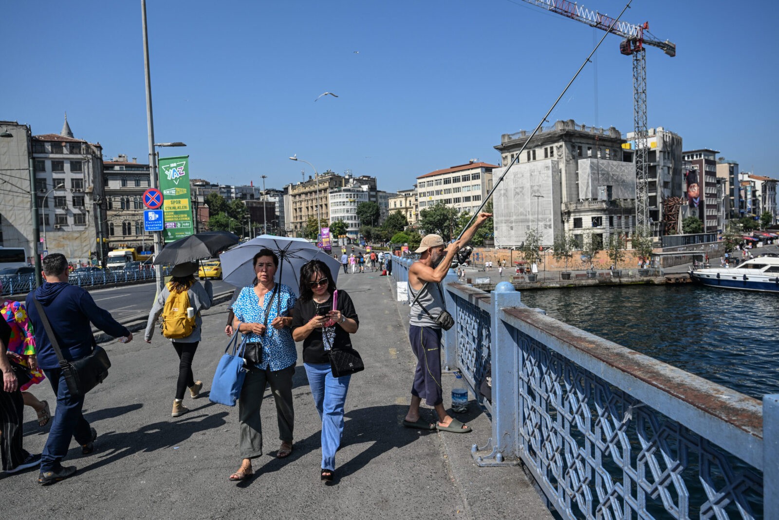 İstanbul'da sıcak hava etkili oldu 18 AA 20230720 31725617 31725612 ISTANBULDA SICAK HAVA ETKILI OLDU scaled