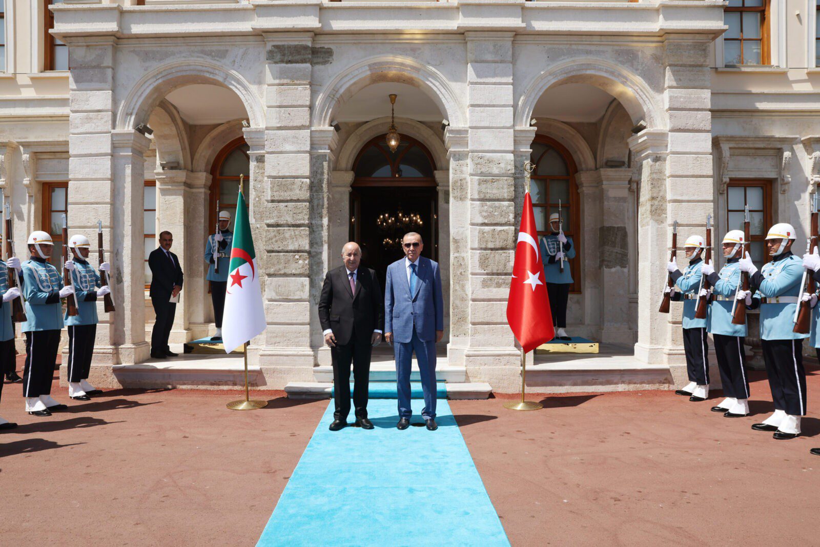 Cumhurbaşkanı Erdoğan, Cezayir Cumhurbaşkanı'nı kabul etti 7 AA 20230722 31739542 31739529 CUMHURBASKANI ERDOGAN CEZAYIR CUMHURBASKANI TEBBUN ILE GORUSTU scaled