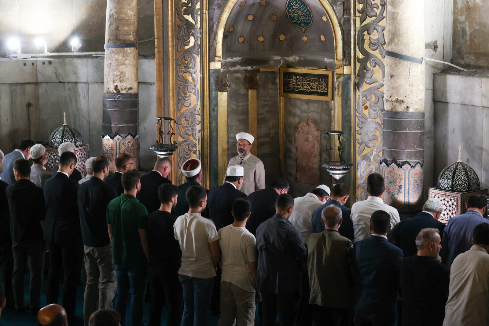 Ayasofya'nın ibadete açılışının 3. yılı 18 AA 20230724 31749292 31749283 AYASOFYAI KEBIR CAMII SERIFININ IBADETE ACILMASININ UCUNCU YIL DONUMU scaled