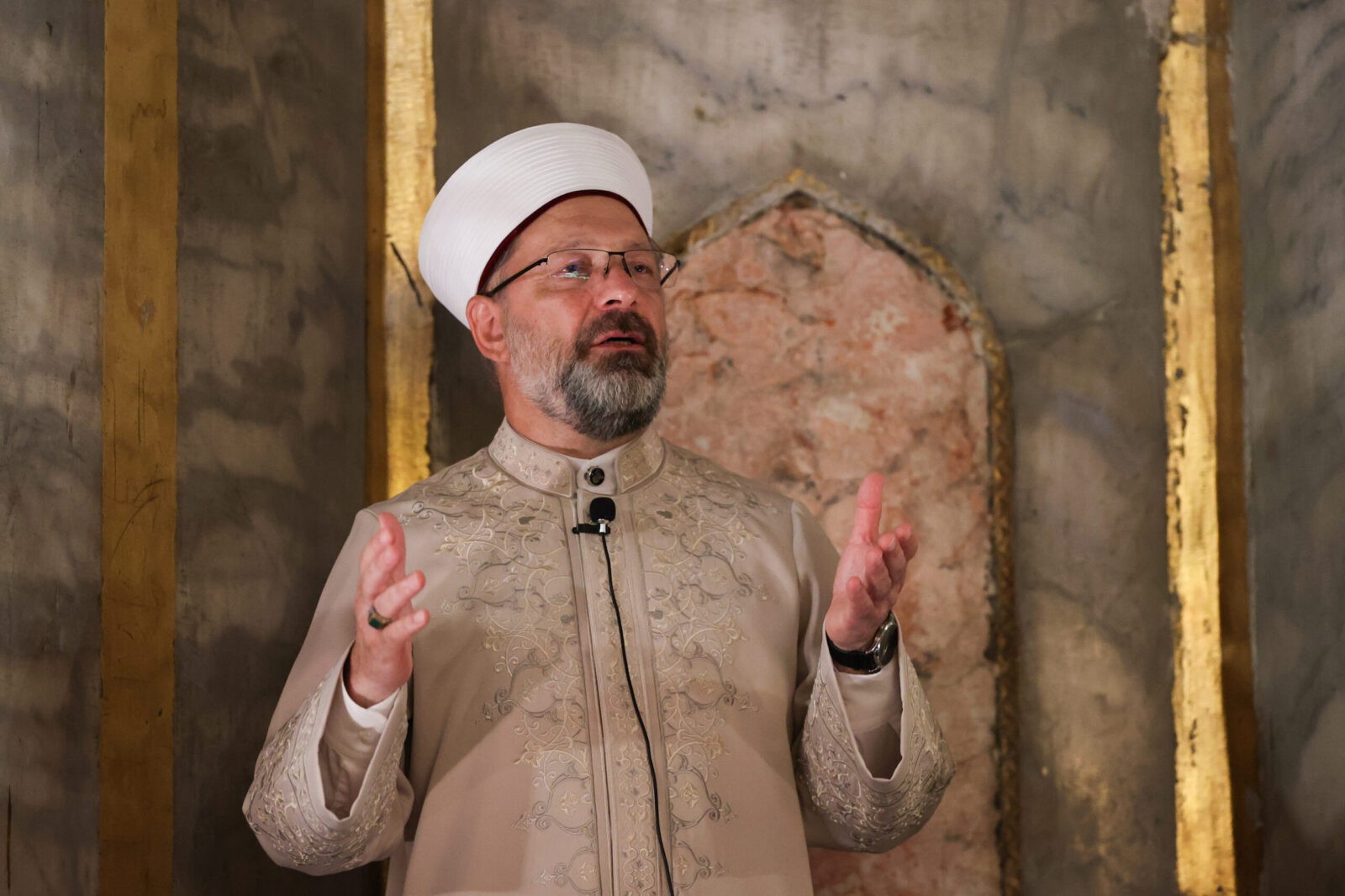 Ayasofya'nın ibadete açılışının 3. yılı 17 AA 20230724 31749292 31749290 AYASOFYAI KEBIR CAMII SERIFININ IBADETE ACILMASININ UCUNCU YIL DONUMU scaled