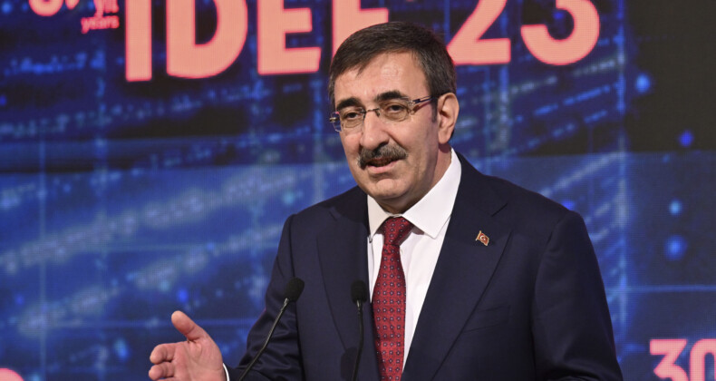“Yıl sonuna kadar vergi artışı olmayacak!”