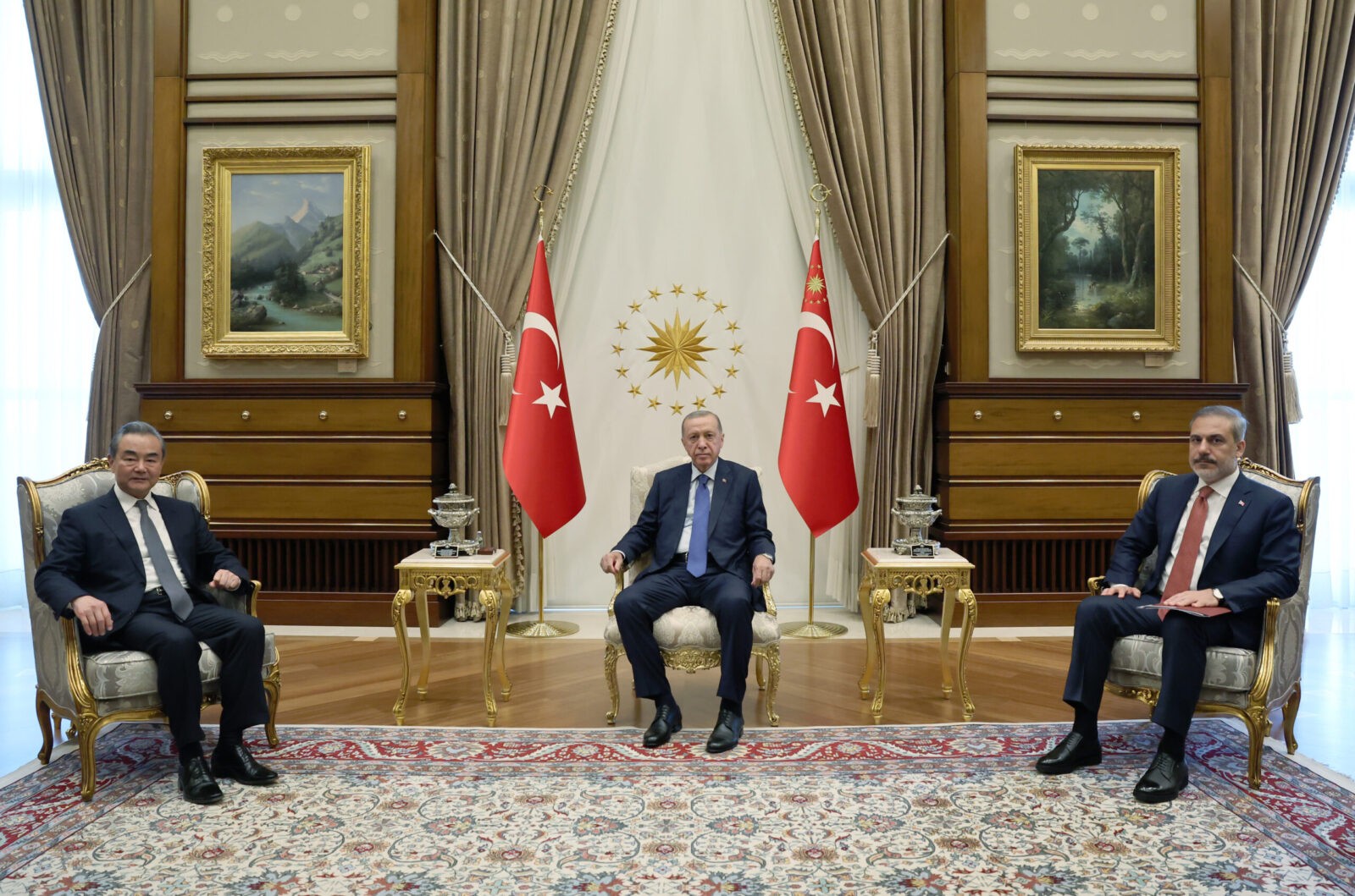 Türkiye-Çin arasında yeni dönem 3 AA 20230726 31772242 31772241 CUMHURBASKANI ERDOGAN CIN DISISLERI BAKANI WANG YIYI KABUL ETTI scaled