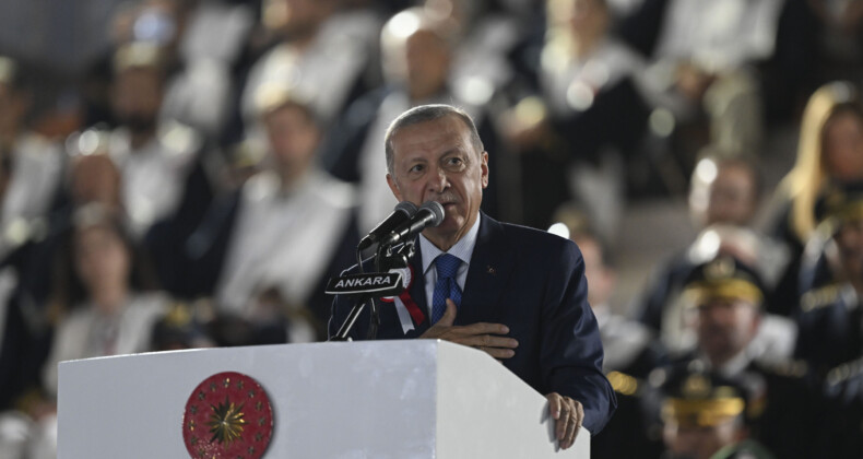 Erdoğan: 70 yıl da geçse 15 Temmuz’u unutmayız!