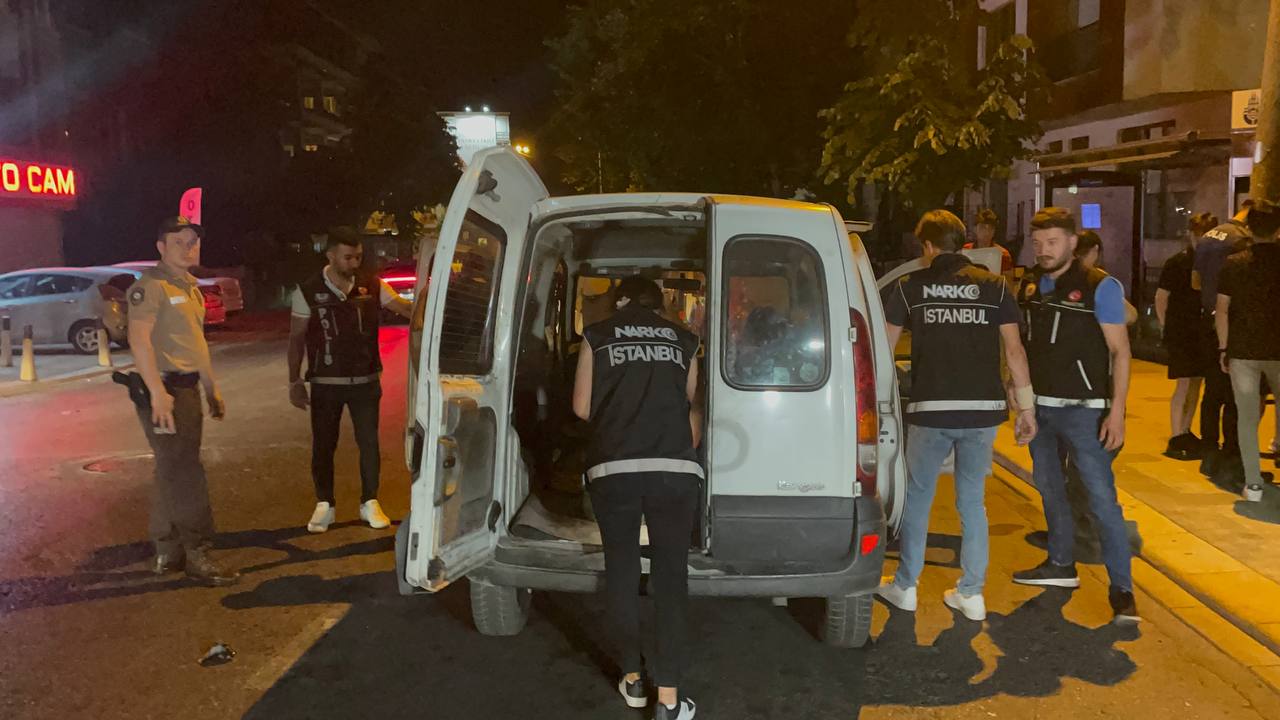 İstanbul'da "NARVAS" uyuşturucu uygulaması yapıldı 8 AA 20230726 31775590 31775589 ISTANBULDA NARVAS UYUSTURUCU UYGULAMASI YAPILDI
