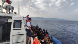Bodrum ve Datça açıklarından 33 düzensiz göçmen kurtarıldı