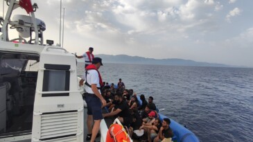 Bodrum ve Datça açıklarından 33 düzensiz göçmen kurtarıldı