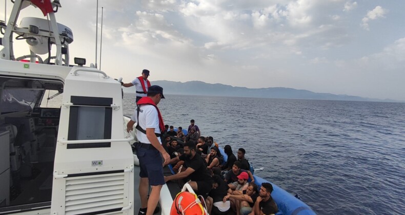 Bodrum ve Datça açıklarından 33 düzensiz göçmen kurtarıldı