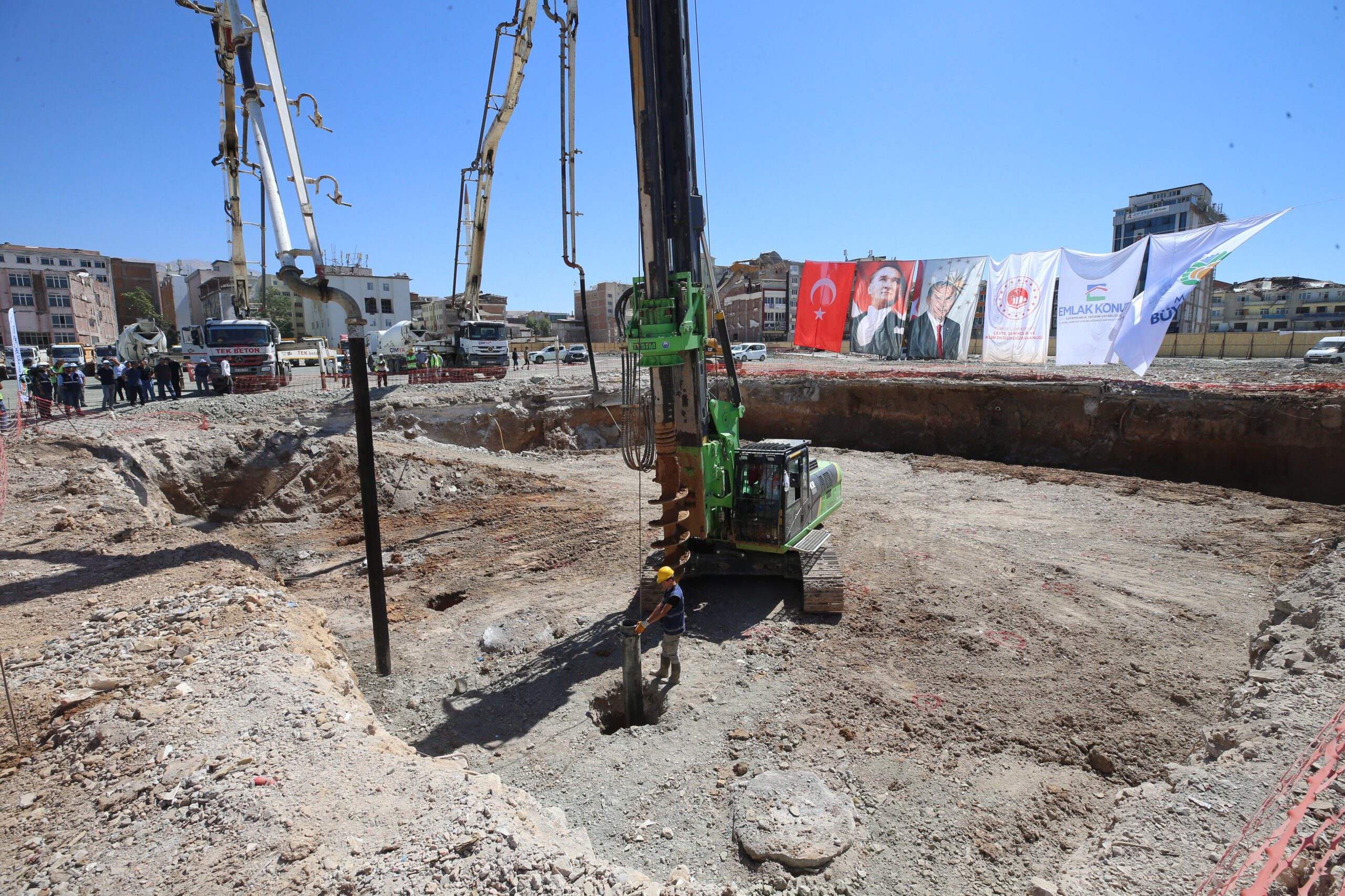 Bakan Özhaseki Malatya'da temel atma törenine katıldı 11 AA 20230729 31797497 31797489 CEVRE SEHIRCILIK VE IKLIM DEGISIKLIGI BAKANI OZHASEKI MALATYADA scaled