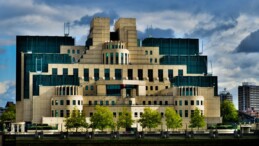 MI6 Başkanı Moore’dan, Rusya-Ukrayna çağrısı