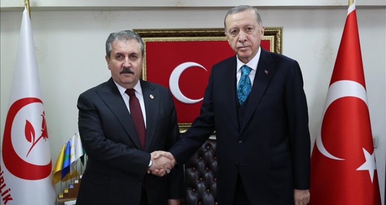 Mustafa Destici’den hükümete emekli çağrısı