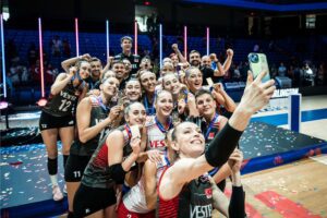 "Filenin Sultanları", dünya zirvesinde 8 voleynbol1