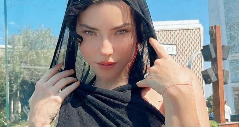 Merve Boluğur başını kapatıp göbeğini açtı!