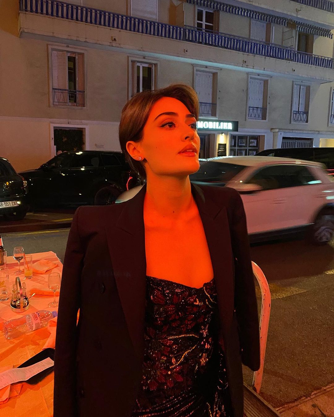 Esra Bilgiç'in yeni projesi belli oldu! 17 369522266 18381497668014974 5276793996568373087 n