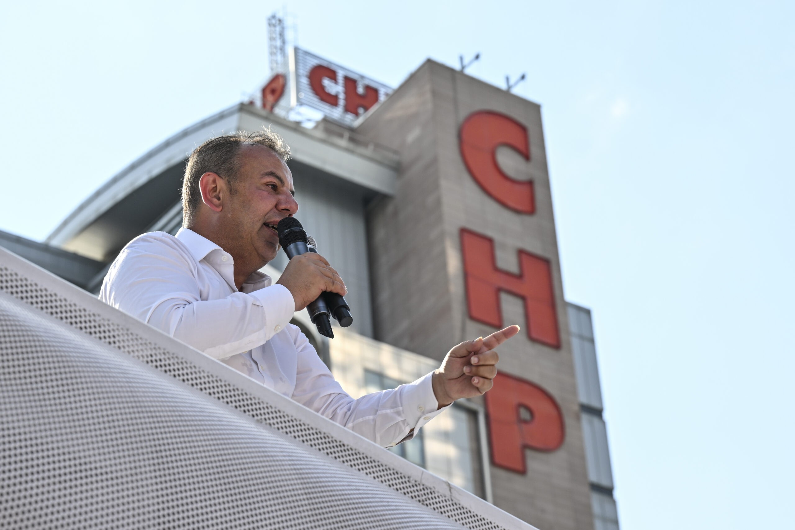Tanju Özcan, CHP'yi yerden yere vurdu! İstanbul ve Ankara'yı kaybedecekler! 12 AA 20230712 31662001 31661995 BOLU BELEDIYE BASKANI TANJU OZCANIN ADALET VE DEGISIM YURUYUSU scaled