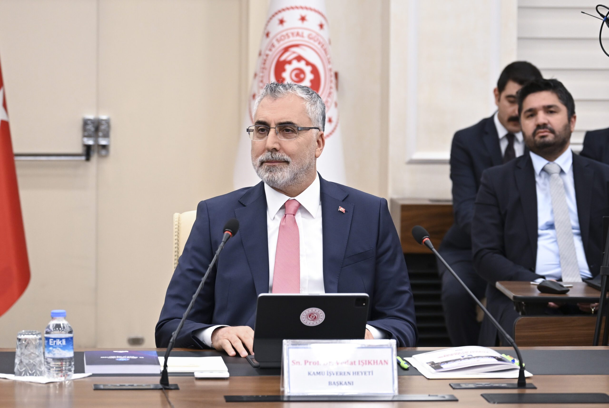 Memurların toplu sözleşme pazarlığı başladı! İşte istenen zam oranı 15 AA 20230801 31816307 31816305 MEMUR VE MEMUR EMEKLISININ KAMU TOPLU SOZLESMESI GORUSMELERI BASLADI scaled