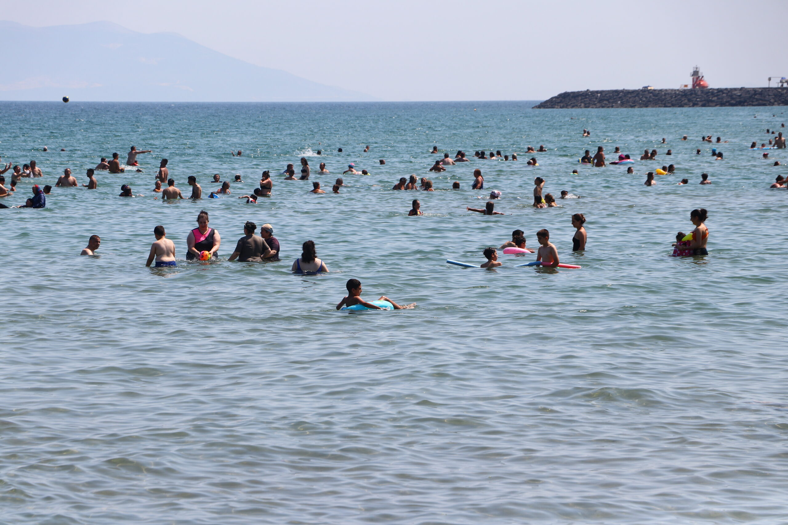 AA 20230803 31831350 31831346 TRAKYADA SICAK HAVA ETKILI OLUYOR scaled