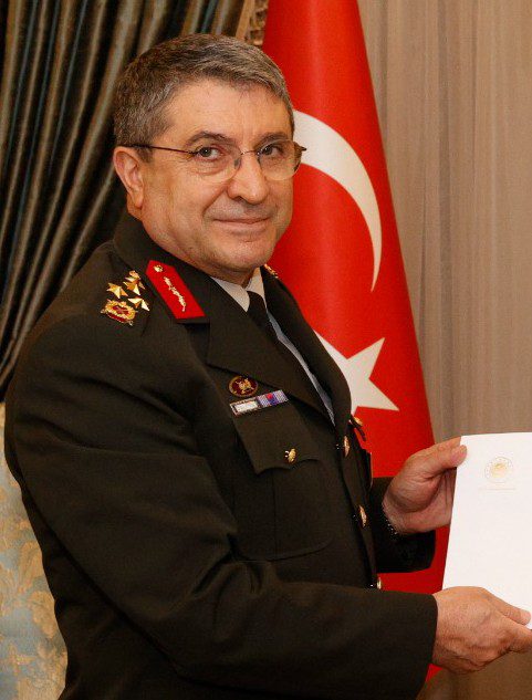 Erdoğan YAŞ kararlarını imzaladı. TSK'da bir ilk gerçekleşti! 11 AA 20230803 31831695 31831693 KARA KUVVETLERI KOMUTANLIGINA GENELKURMAY 2 BASKANI ORGENERAL SELCUK BAYRAKTAROGLU ATANDI