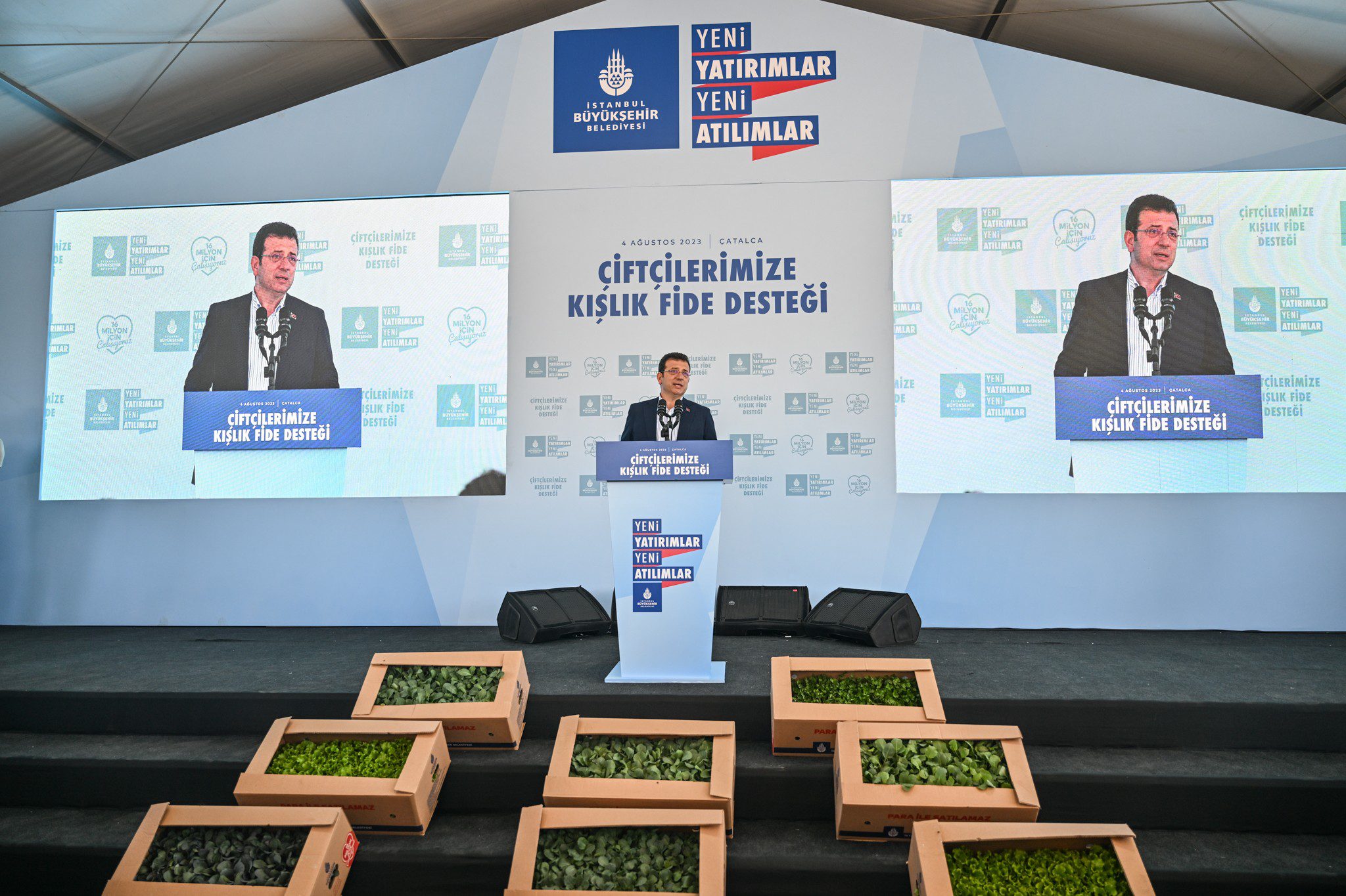 Ekrem İmamoğlu'ndan U dönüşü! 8 AA 20230804 31847873 31847866 IBB BASKANI IMAMOGLU SEBZE FIDESI DAGITTI