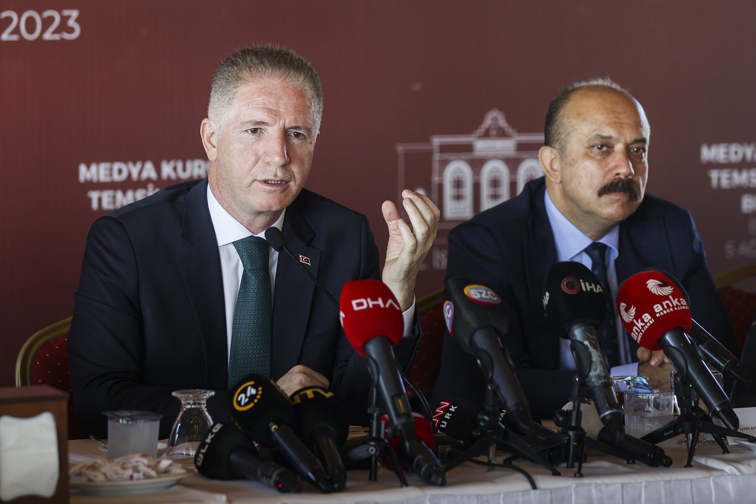 İstanbul Valisi Gül açıkladı: Düzensiz göçü bitireceğiz! 13 AA 20230805 31855025 31855022 ISTANBUL VALISI GUL MEDYA TEMSILCILERIYLE BIR ARAYA GELDI scaled