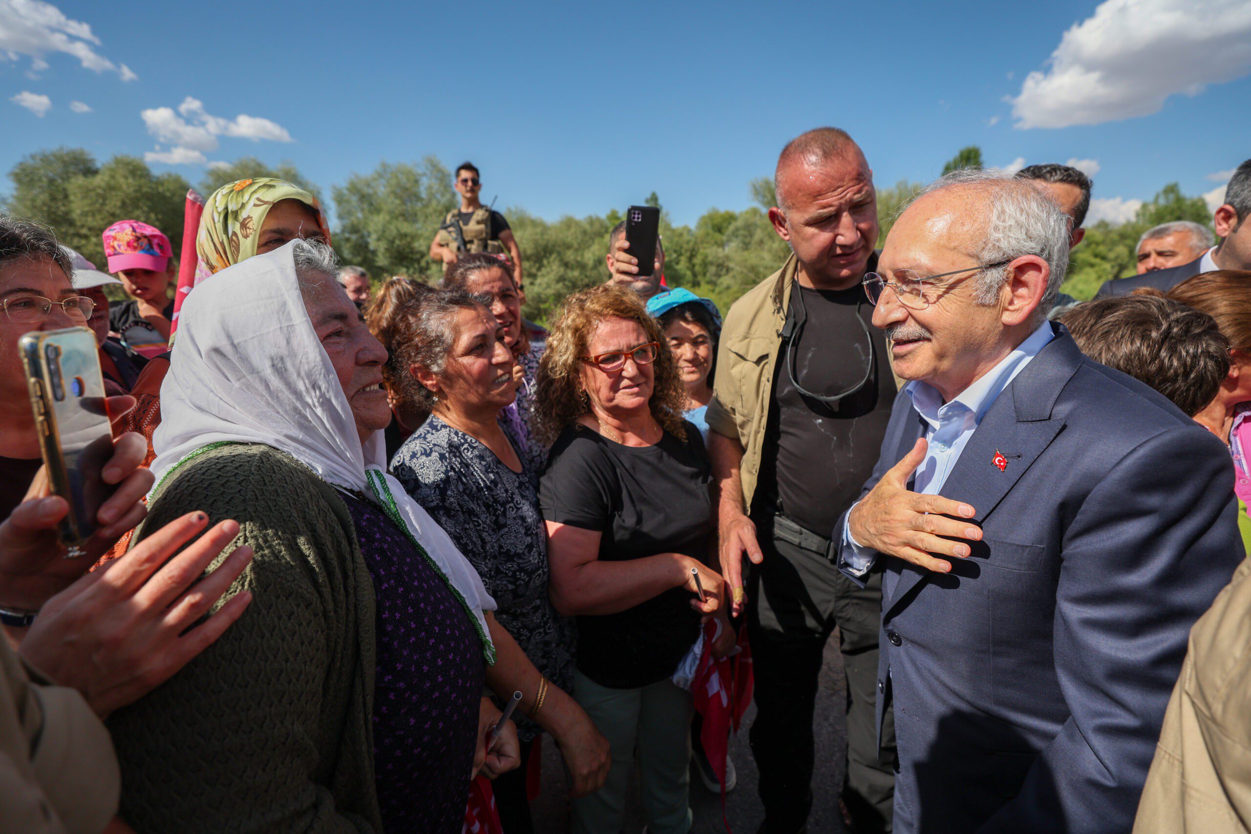 Kılıçdaroğlu'dan muhteşem geri dönüş! İlk miting gafla başladı 5 AA 20230805 31856167 31856162 CHP GENEL BASKANI KILICDAROGLU ERZINCANDA scaled