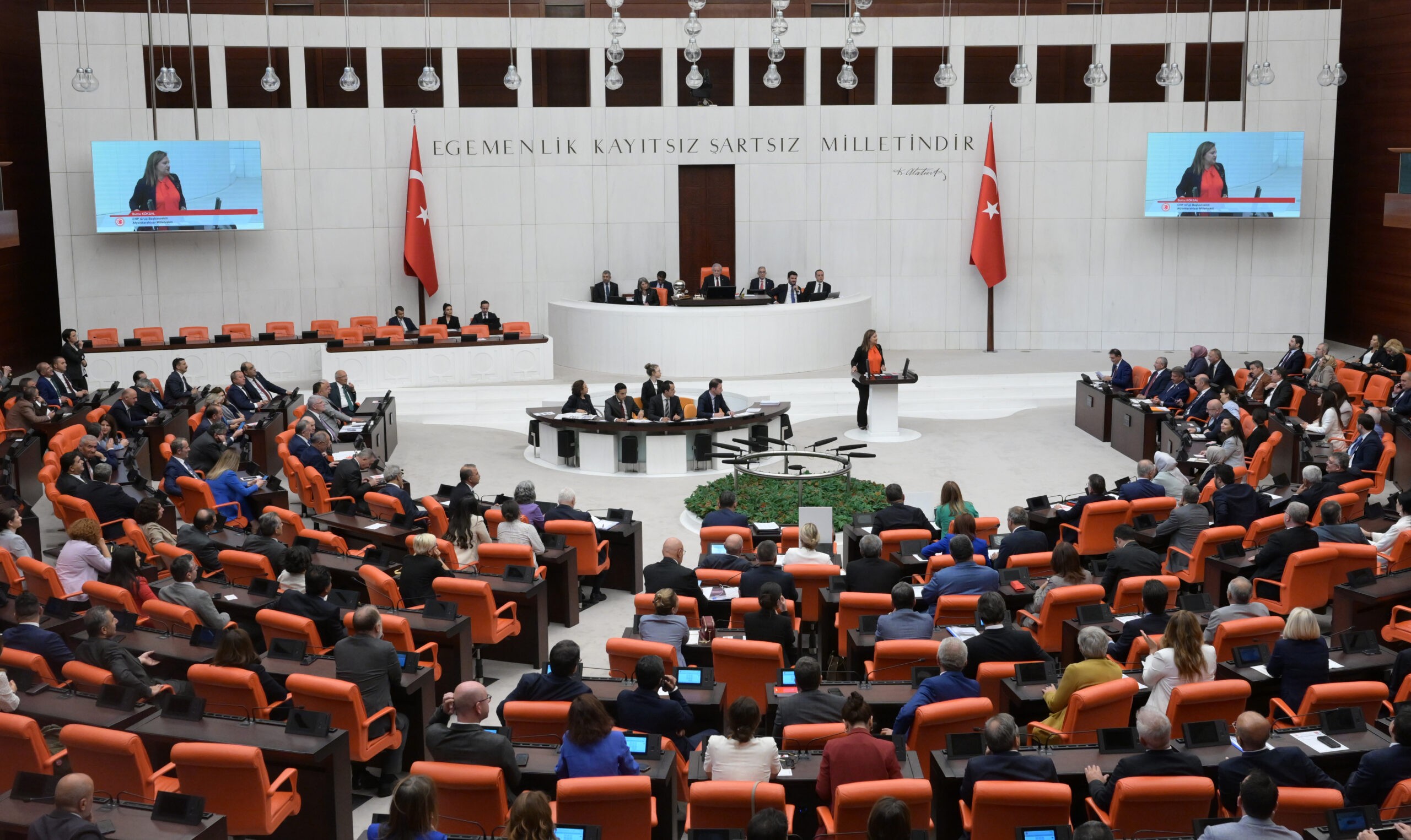 Sitelerde oturanlar aidatlara isyan etmişti! Üç bakanlık harekete geçti! 7 AA 20230808 31876909 31876906 TBMM GENEL KURULU OLAGANUSTU TOPLANDI 1 scaled