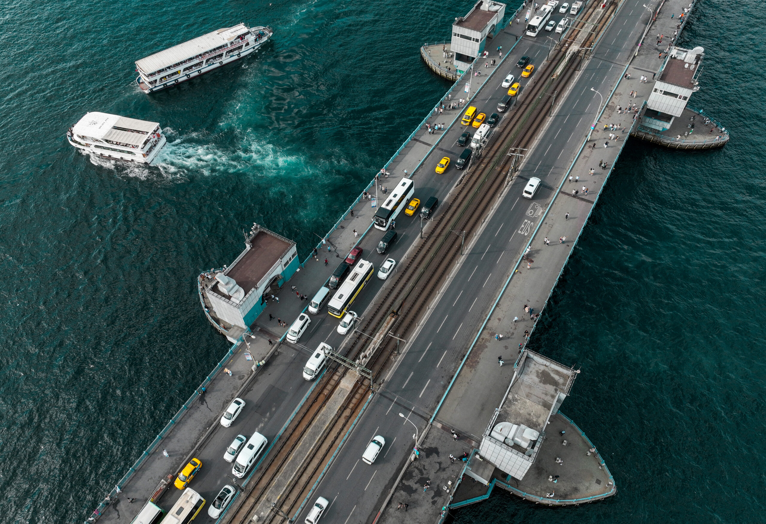 İstanbul'lular dikkat 40 gün süreyle kapanacak! 16 AA 20230811 31898487 31898481 GALATA KOPRUSUNDE IKI ETAPLI YENILEME CALISMASI 13 AGUSTOSTA BASLATILACAK scaled