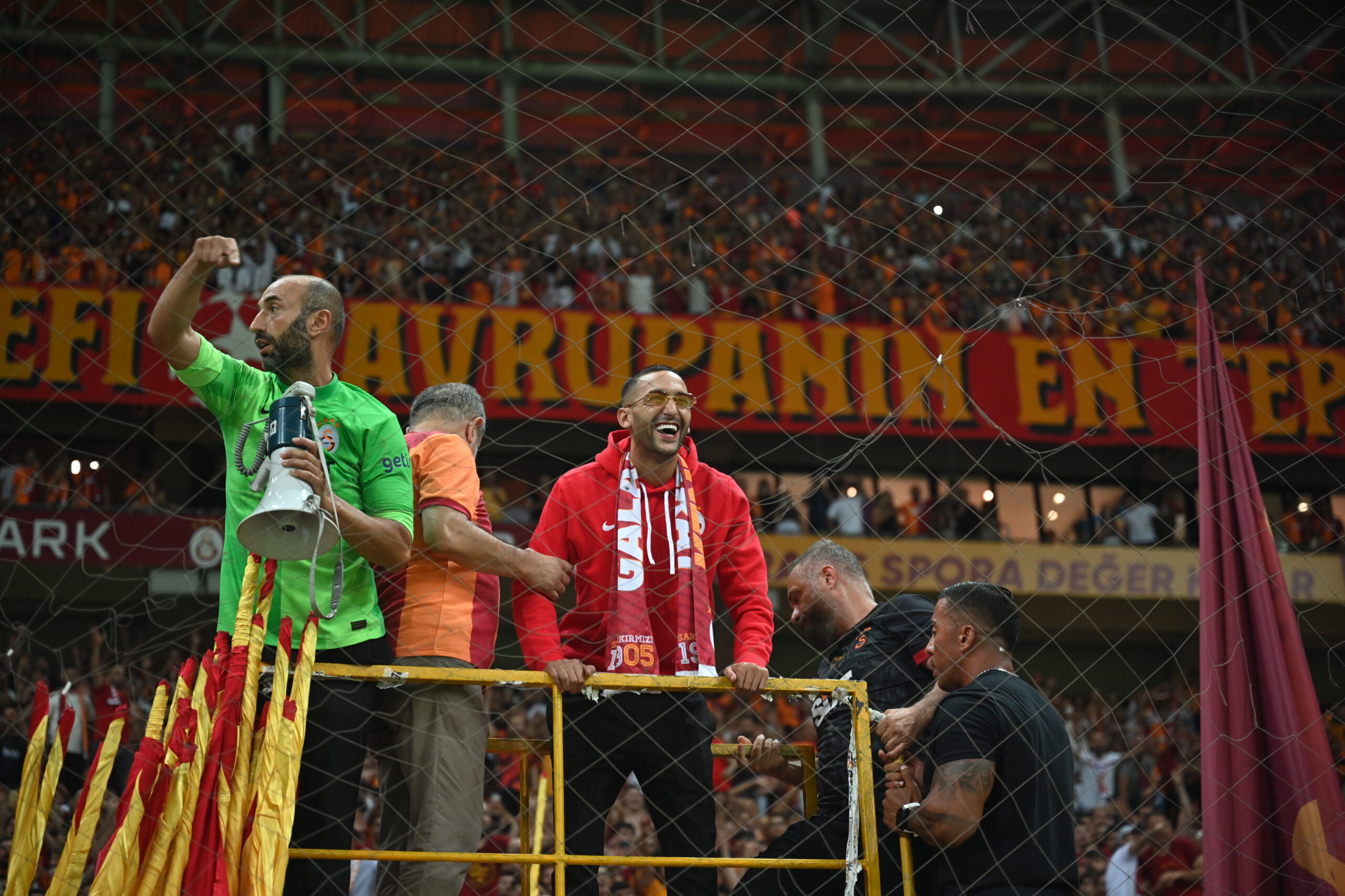 Galatasaray Ziyech transferini açıkladı görenler inanamadı! 17 AA 20230819 31953725 31953720 GALATASARAY TRABZONSPOR scaled