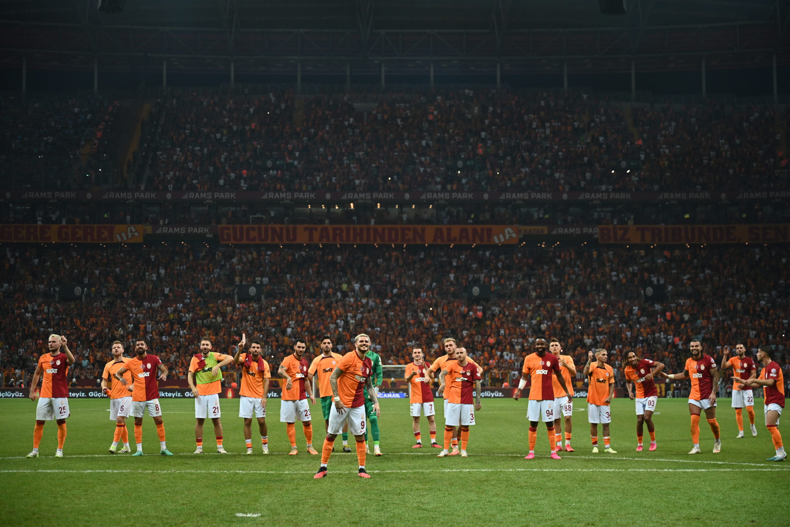 Galatasaray Icardi ile kazanmaya devam ediyor 6 AA 20230819 31953725 31953723 GALATASARAY TRABZONSPOR scaled