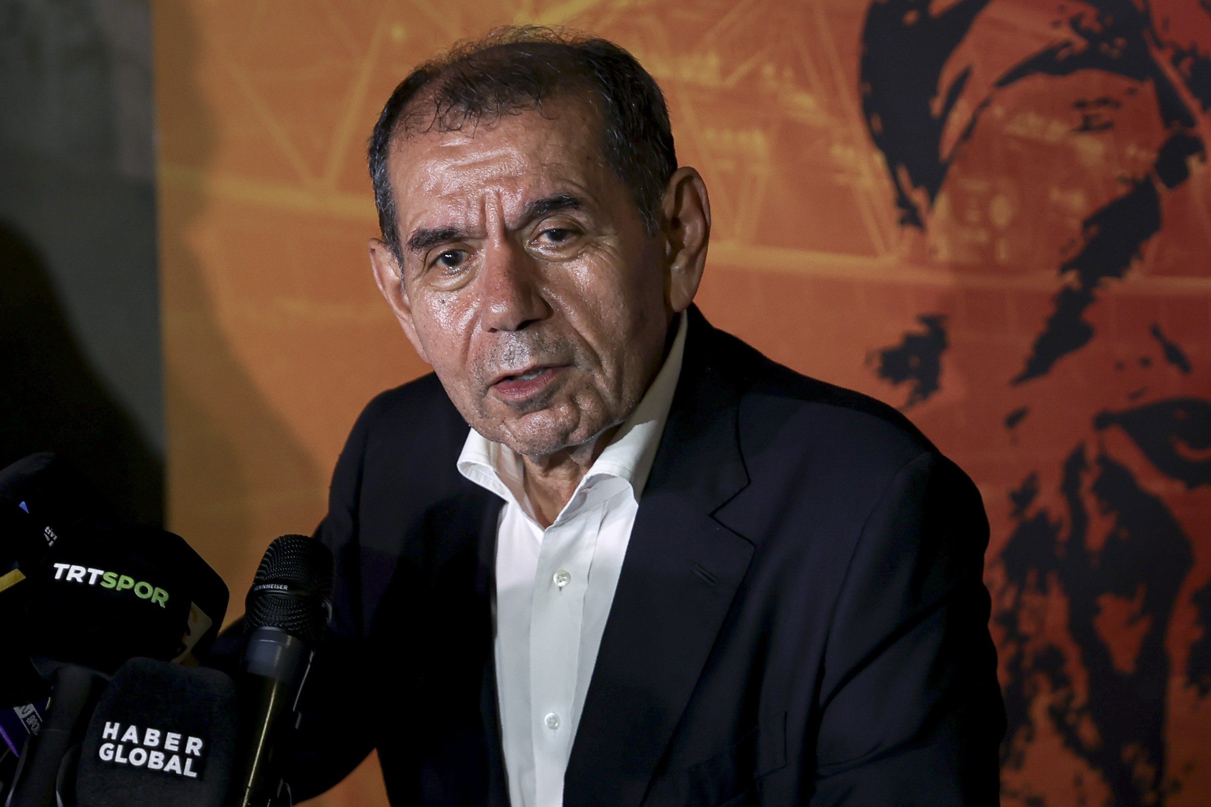 Dursun Özbek'ten hakem tepkisi! TFF'ye çağrıda bulundu 1 AA 20230819 31954135 31954133 GALATASARAY KULUBU BASKANI DURSUN OZBEK