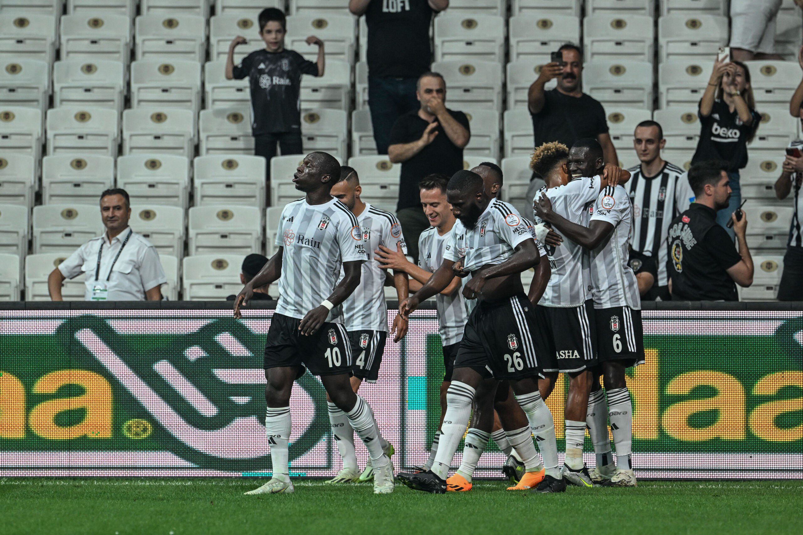 Beşiktaş, Pendikspor'a maçın son anlarında puan verdi! 11 AA 20230820 31959686 31959683 BESIKTAS PENDIKSPOR scaled