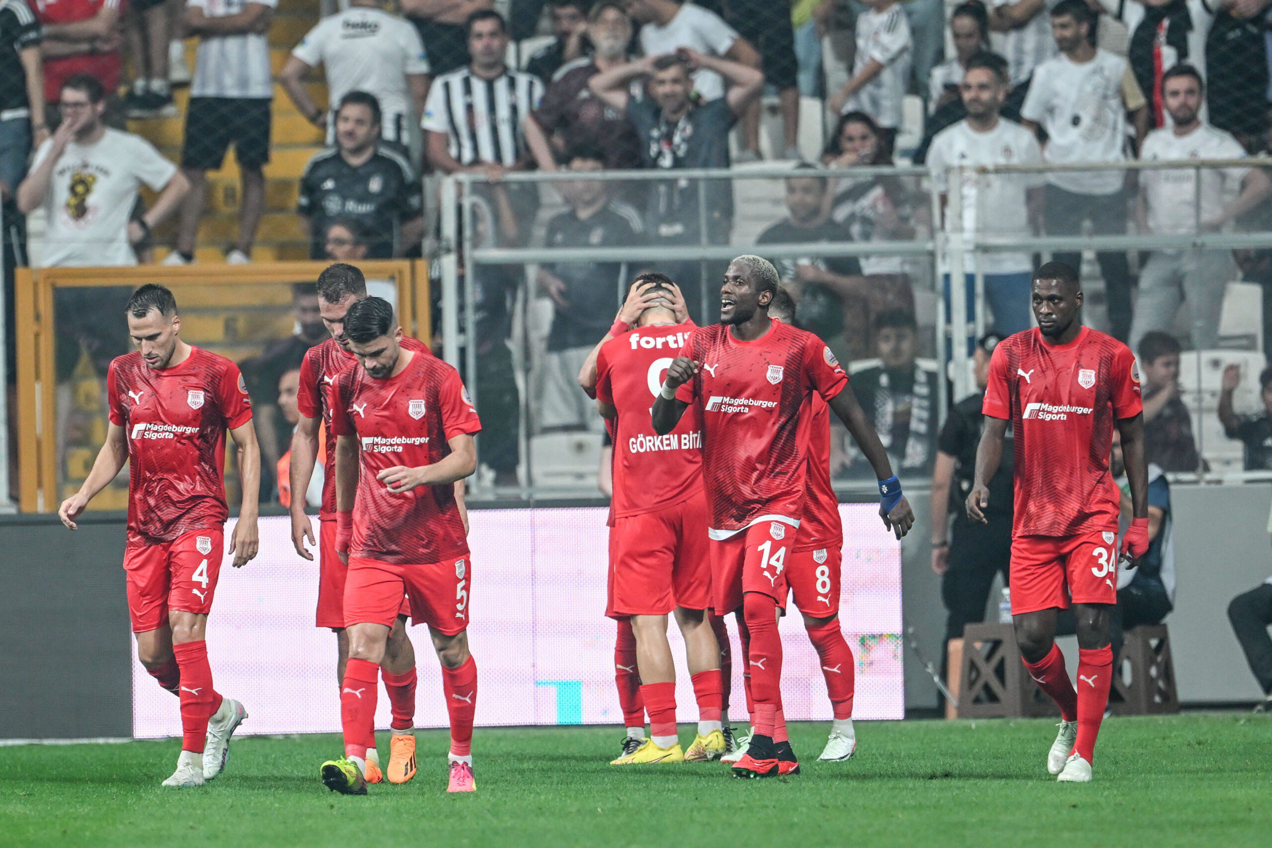 Beşiktaş, Pendikspor'a maçın son anlarında puan verdi! 12 AA 20230820 31959983 31959981 BESIKTAS PENDIKSPOR scaled