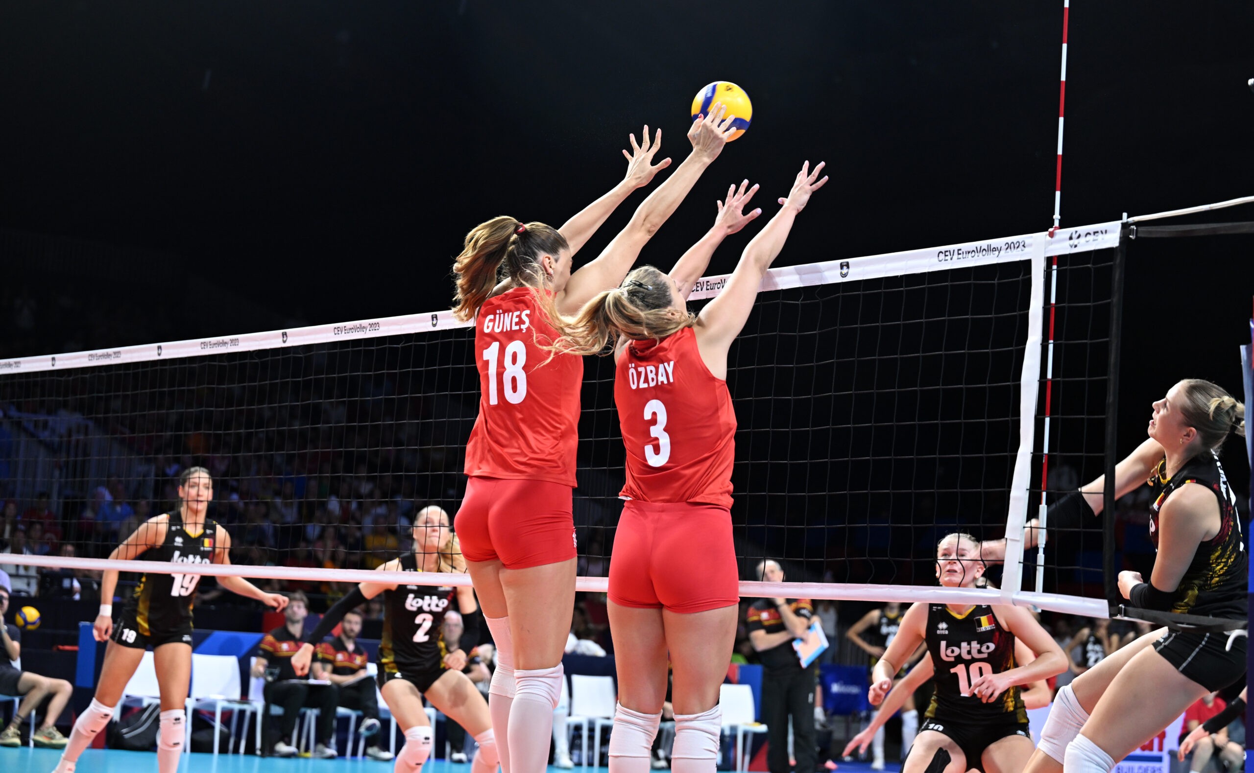 Filenin Sultanları Çeyrek Finalde! 5 AA 20230827 32009458 32009450 VOLEYBOL 2023 CEV KADINLAR AVRUPA SAMPIYONASI scaled