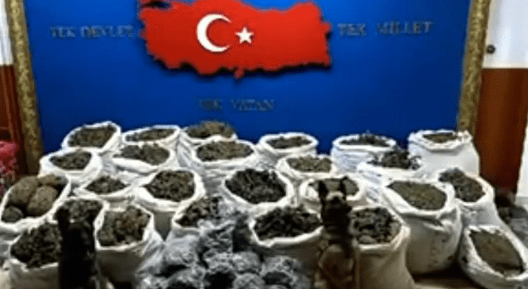 PKK’ya finansal darbe! Operasyonun görüntüleri paylaşıldı!