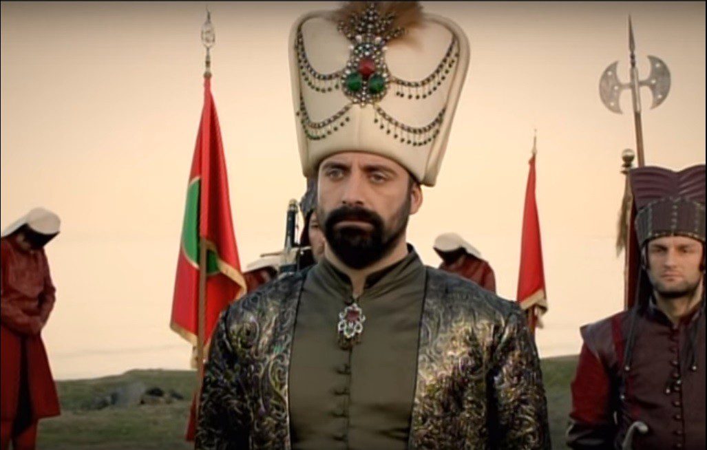 Metin Akpınar'dan Burcu Biricik ve Halit Ergenç'e övgü dolu sözler! 8
