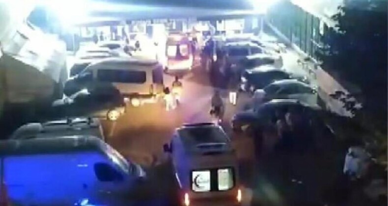 Bağcılar’da halı sahada çıkan kavgada 2 kişi silahla yaralandı