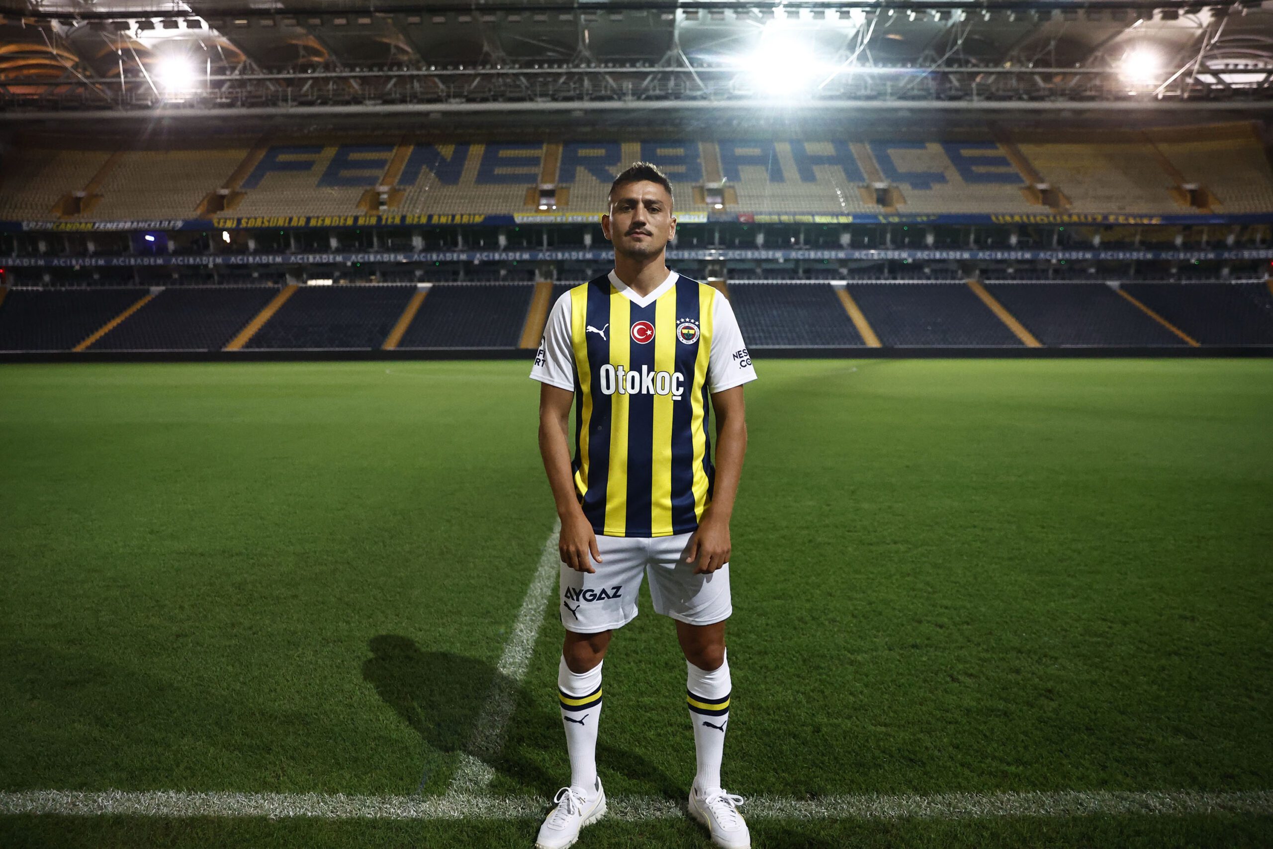 Fenerbahçe'ye imzayı attı, tarihe geçti! 6 cengiz scaled