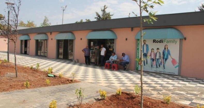 Depremzede esnaflar dükkanlarına kavuştu