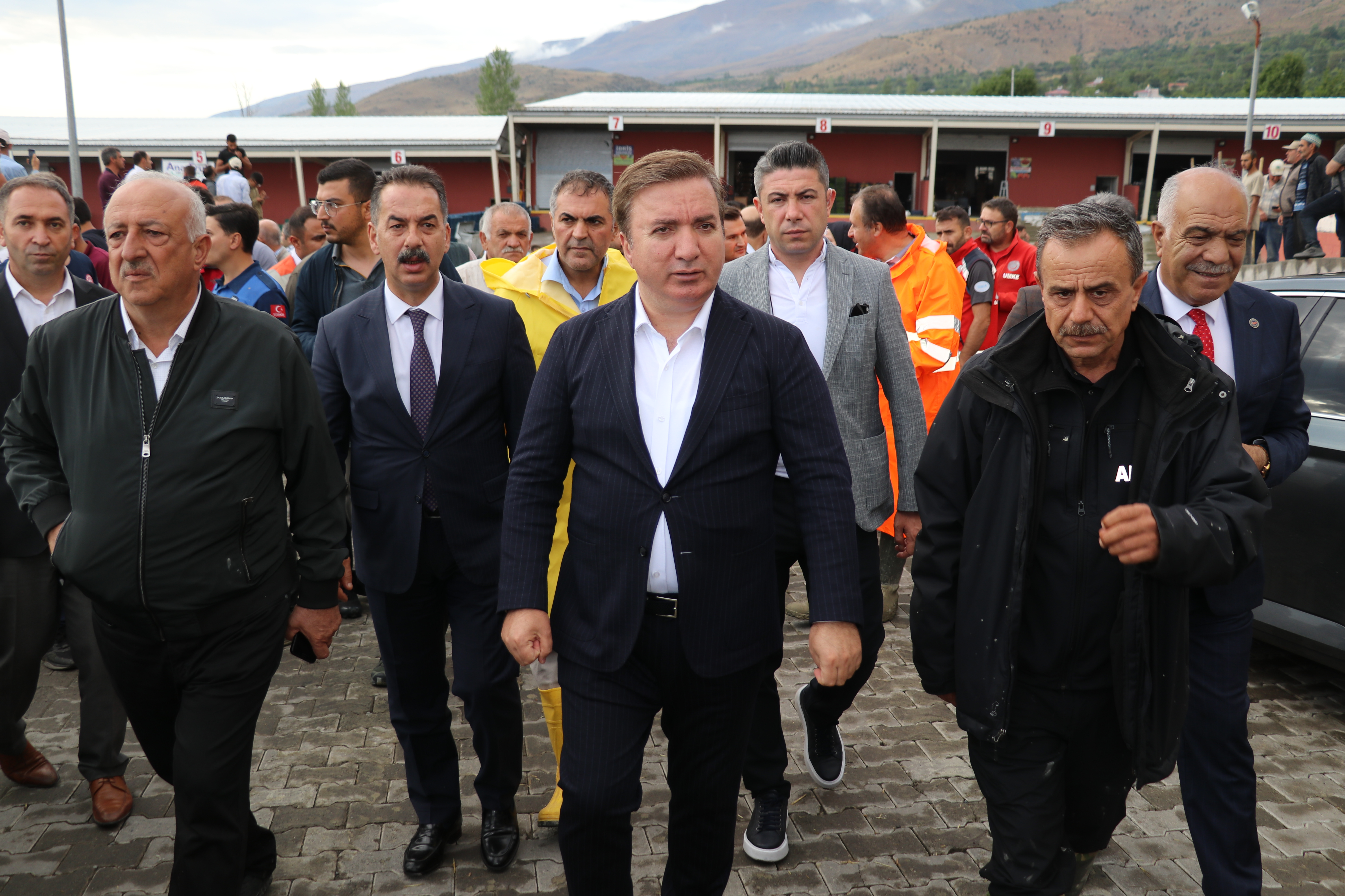 Şiddetli Yağışlar Erzincan ve Iğdır'ı Vurdu 7 erzincan ile igdirda saganak sonucu taskinlar ve sel meydana geldi 6 hMqnWNuy