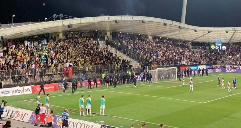 Fenerbahçe maçında kavga çıktı! Bir taraftar gözaltına alındı