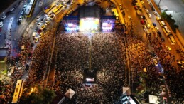 Üsküdar’da 145 bin kişilik dev konser