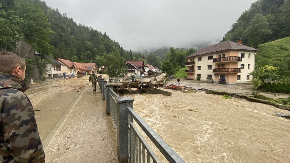 Slovenya'da sel: "Ülke tarihinin en büyük afeti" yaşandı! 27 s4