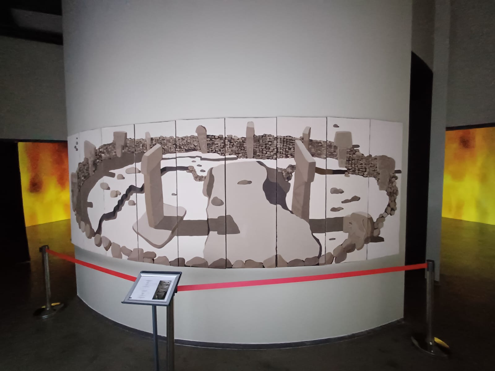 Öğrencilerden Göbeklitepe’de Sıfır Atık Sanatı 3 sanliurfali ogrencilerin atik kumastan yaptigi gobeklitepe tablosu sergilenmeye baslandi 4 7LnddFWi