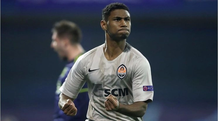 Fenerbahçe, Tete transferi bitiriyor!
