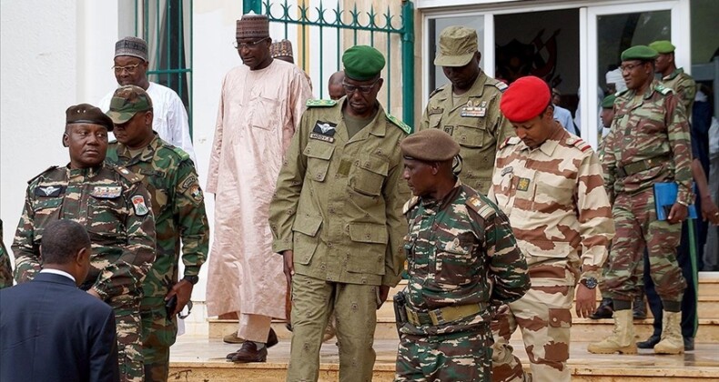 ECOWAS’tan Nijer talimatı! Ordu harekete geçiyor