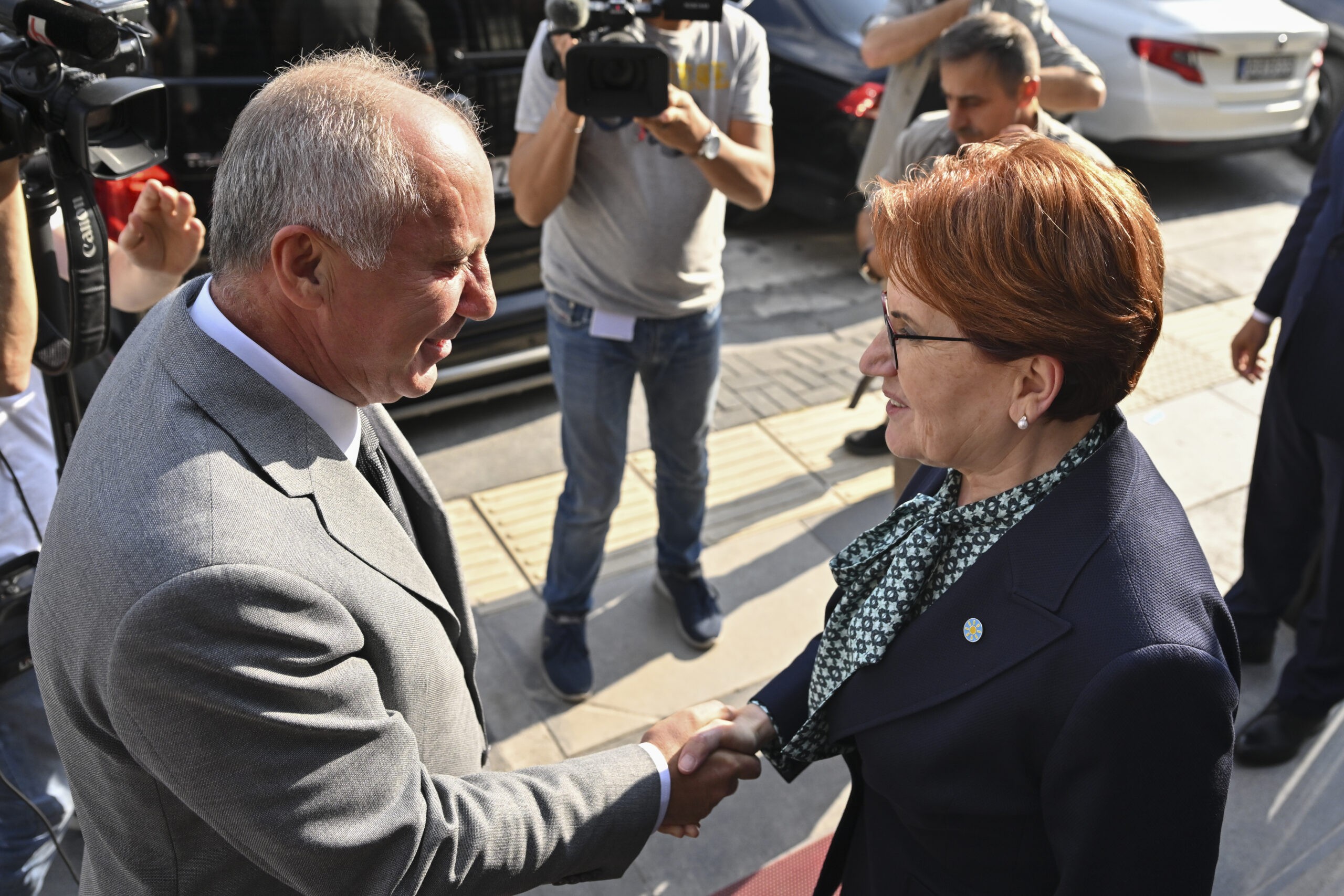 "İttifak İddialarına Muharrem İnce'den Net Yanıt! 9 AA 20230906 32088305 32088301 MEMLEKET PARTISI GENEL BASKANI INCE IYI PARTI GENEL BASKANI AKSENERI ZIYARET ETTI scaled